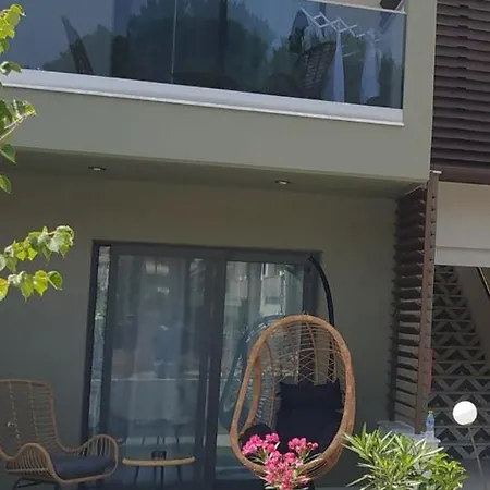 Asimina * Nikiti (Sithonia)